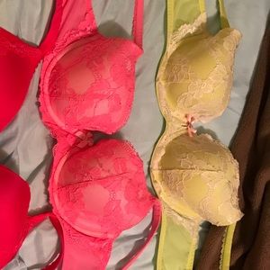 Victoria’s secret lot 2left!